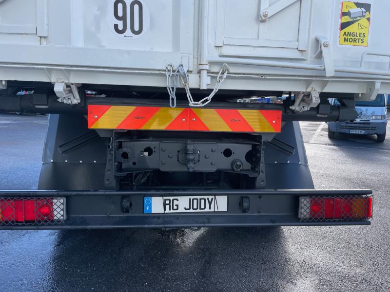 Truck Iveco Eurocargo 140E22
