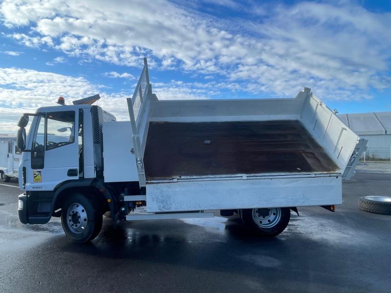 Truck Iveco Eurocargo 140E22