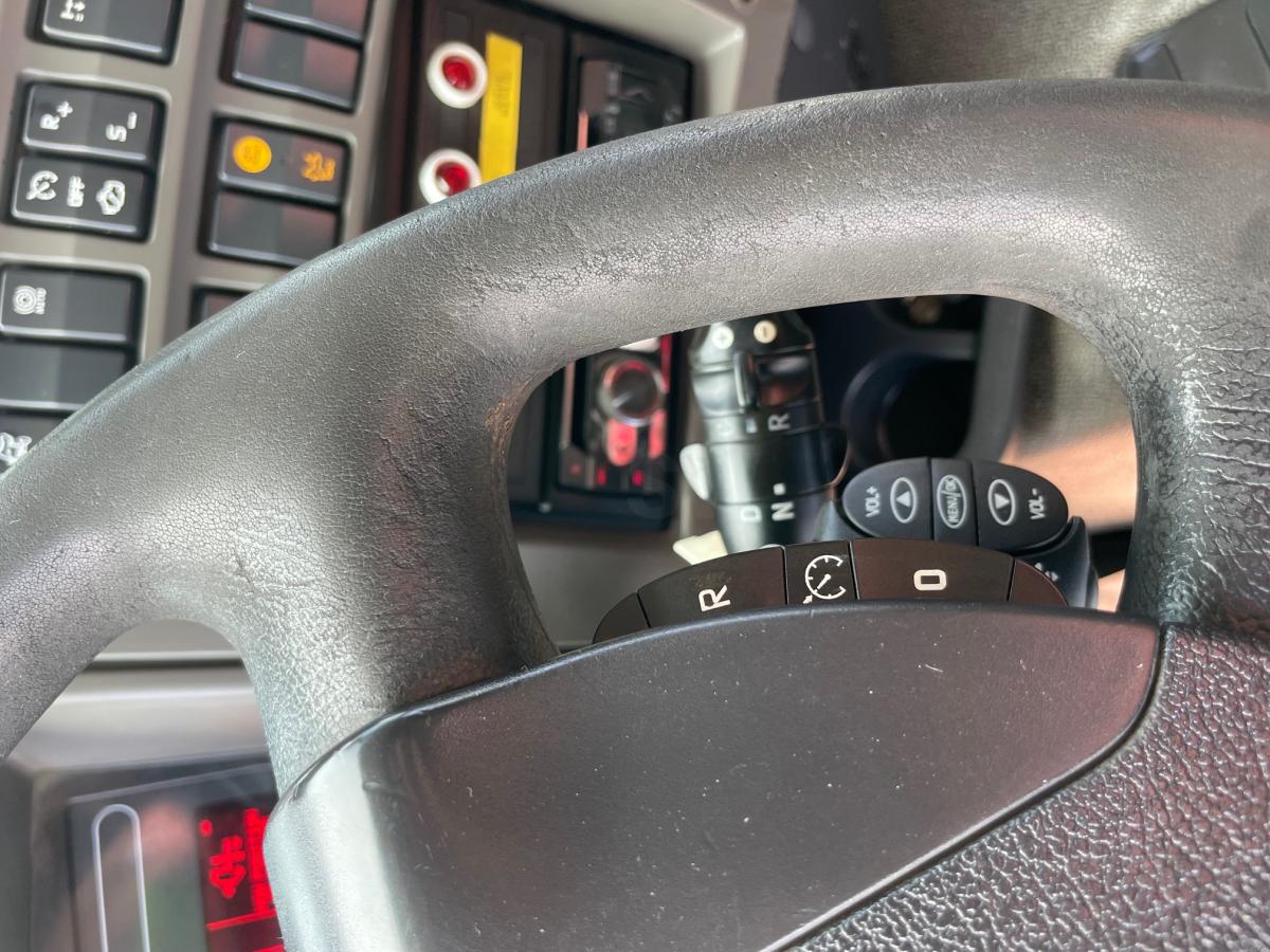 LKW Renault Premium Lander 430.26