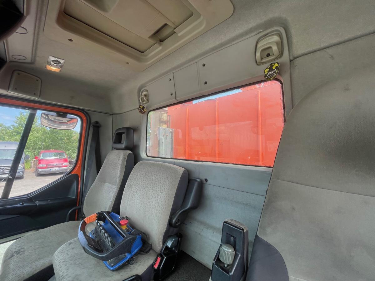 LKW Renault Premium Lander 430.26
