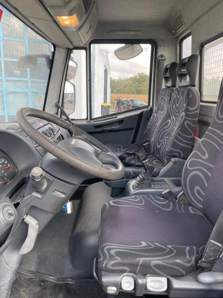 Camion Iveco Eurocargo 120E21