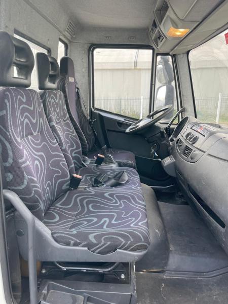 Camion Iveco Eurocargo 120E21