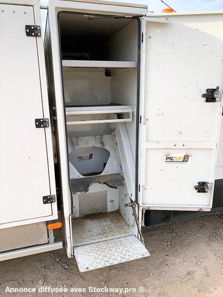 Photo IVECO 35C16 DOUBLE COFFRE REM 1 ESSIEU MAXICARGO image 10/14
