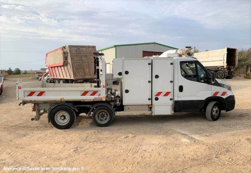 Photo IVECO 35C16 DOUBLE COFFRE REM 1 ESSIEU MAXICARGO image 3/14