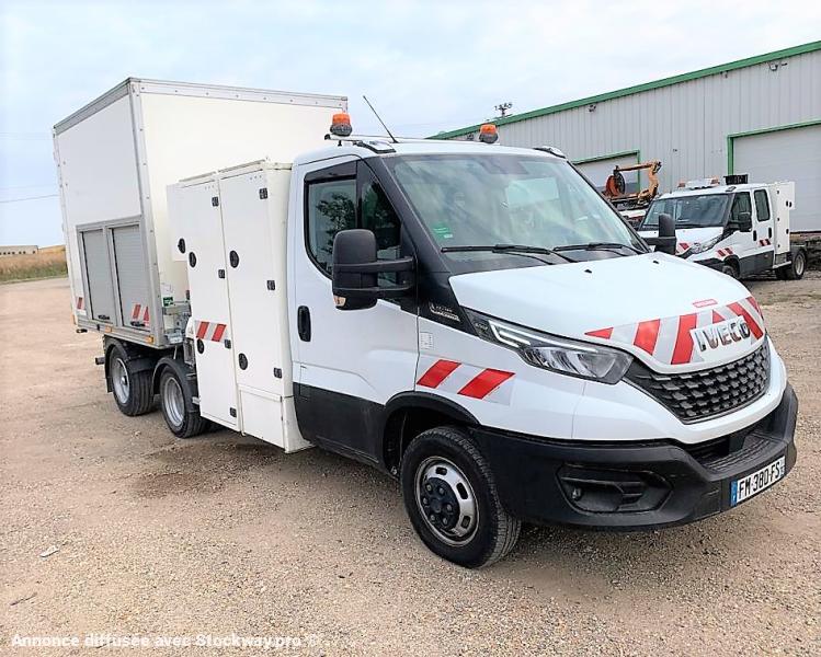 IVECO 35C18 DOUB  COFFRE REMORQUE FOURGON