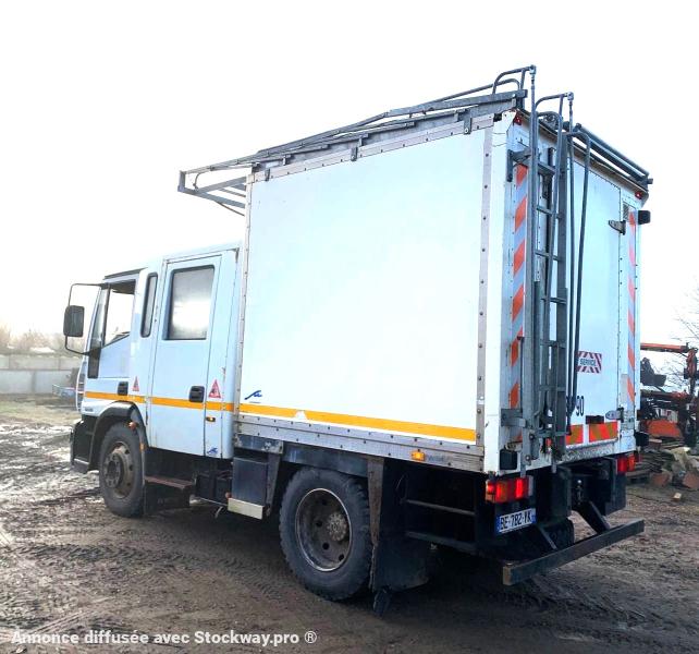 Photo IVECO EUROCARGO 120E18 DOUBLE CABINE image 2/11