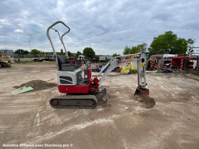 TAKEUCHI TB210R 3 GODETS