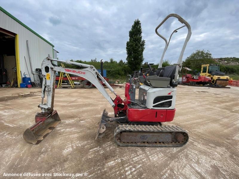 Photo TAKEUCHI TB210R 3 GODETS image 2/6