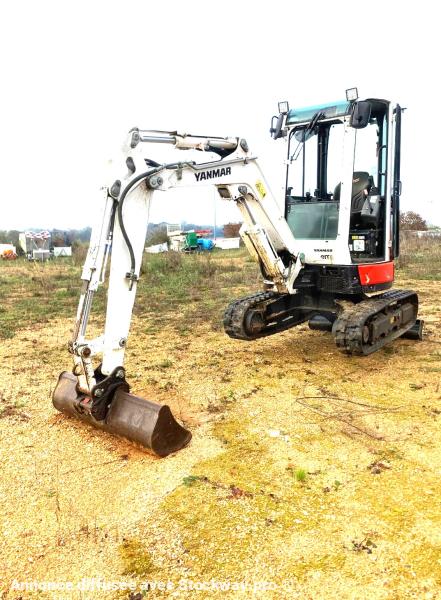 Photo YANMAR VIO26-6 3 GODETS image 3/8