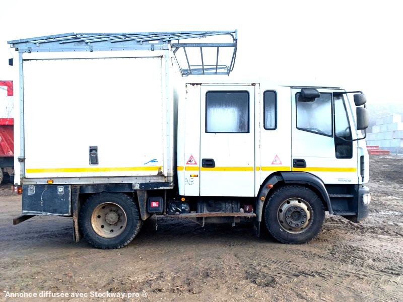 IVECO 120E18 DOUBLE CABINE 9 PLACES