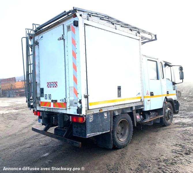 Photo IVECO 120E18 DOUBLE CABINE 9 PLACES image 2/11