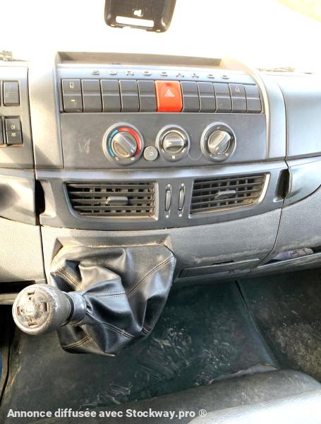 Photo IVECO 120E18 DOUBLE CABINE 9 PLACES image 7/11