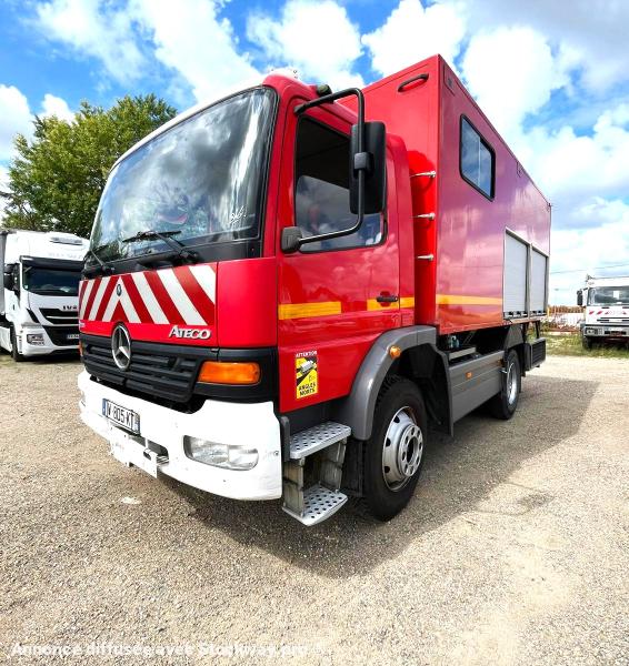Photo MERCEDES BENZ ATEGO 4X4 BASE DE VIE 6 PLACES image 23/23