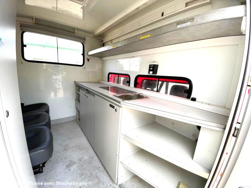 Photo MERCEDES BENZ ATEGO 4X4 BASE DE VIE 6 PLACES image 7/23