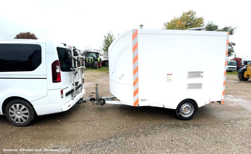 VERENE REMORQUE BASE DE VIE DE CHANTIER 