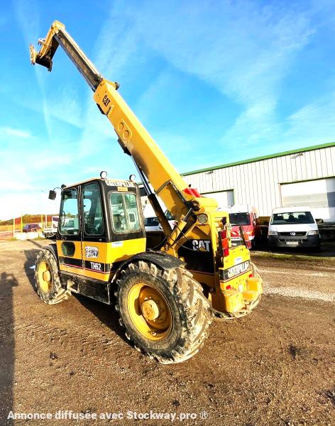 Photo CATERPILLAR TH62 4 ROUES MOTRICES DIRECTIONNELLES 4Tonnes A 7 Mètres image 2/9