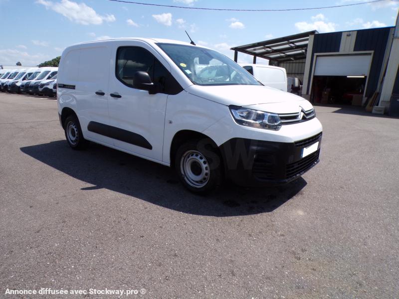 Photo Citroën Berlingo M bluehdi 100 driver image 3/8
