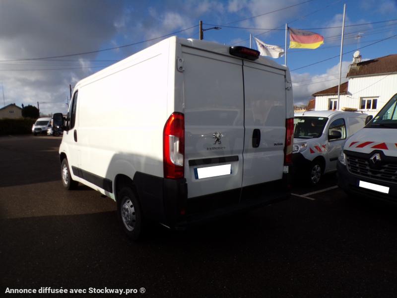 Photo Peugeot Boxer L1H1 BLUEHDI 120 ASPHALT image 5/9