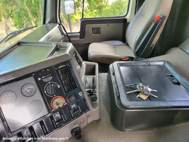Photo Volvo FL12 380 image 17/23