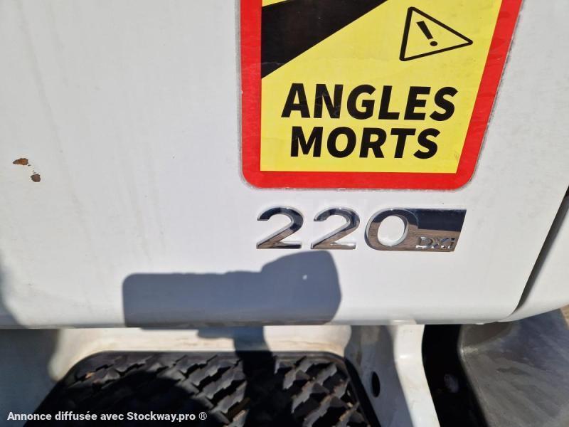 Photo Renault MIDLUM 220 DXI  image 13/16