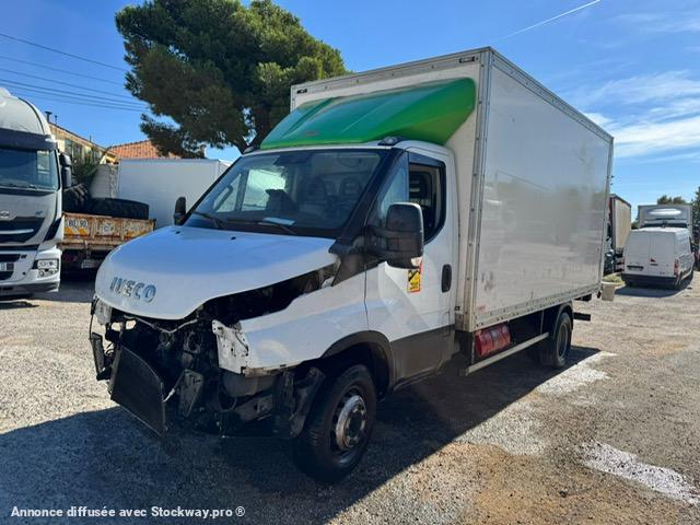 Iveco 70C180 CAISSE HAYON 