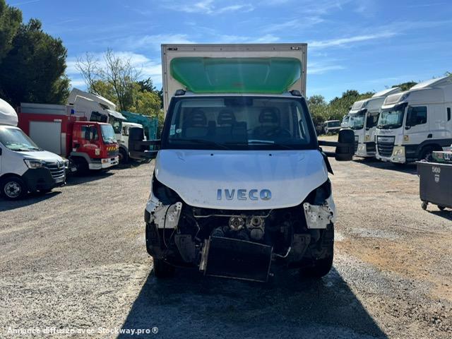 Photo Iveco 70C180 CAISSE HAYON  image 2/12