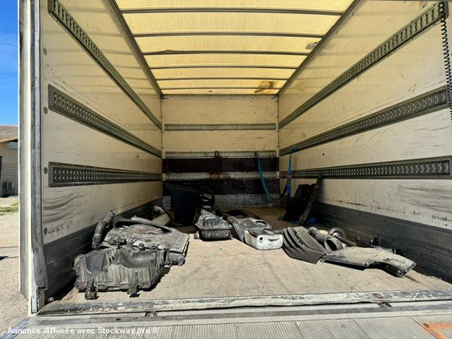 Photo Iveco 70C180 CAISSE HAYON  image 7/12