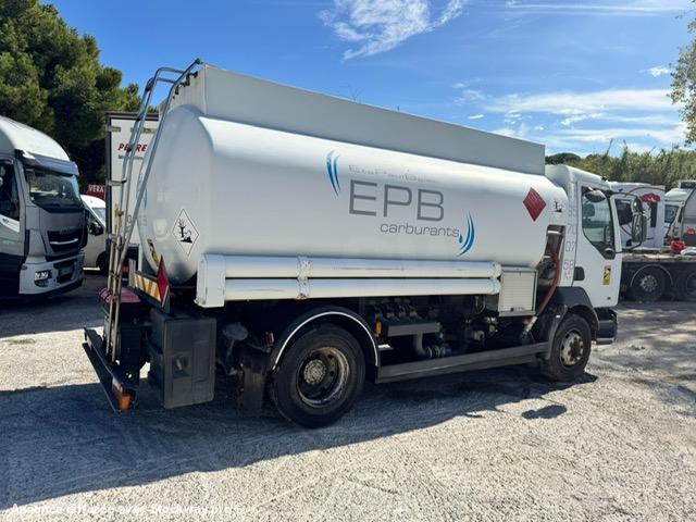 Photo Renault MIDLUM 210 CITERNE MERCERON 11000 L 4 COMPARTIMENTS  image 2/15