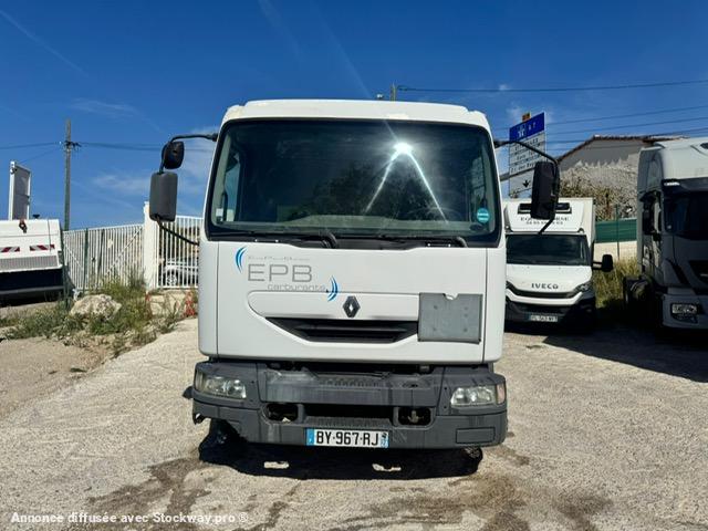 Photo Renault MIDLUM 210 CITERNE MERCERON 11000 L 4 COMPARTIMENTS  image 5/15