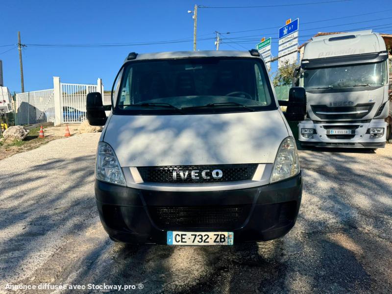 Photo Iveco Daily 35C12 image 2/12
