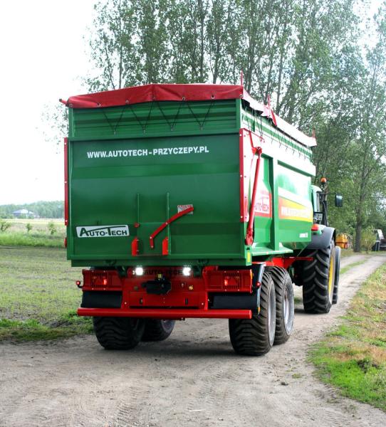 remolque agrícola Auto-Tech             Przyczepa Skrópowa tandemowa APS 16