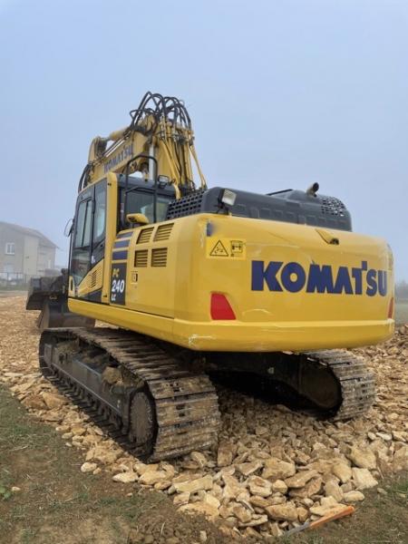 Excavadora Komatsu PC240LC-11