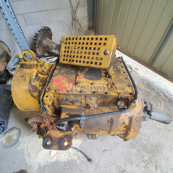 Tombereau Caterpillar 769D