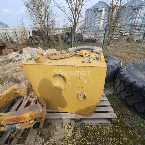 Tombereau Caterpillar 769D