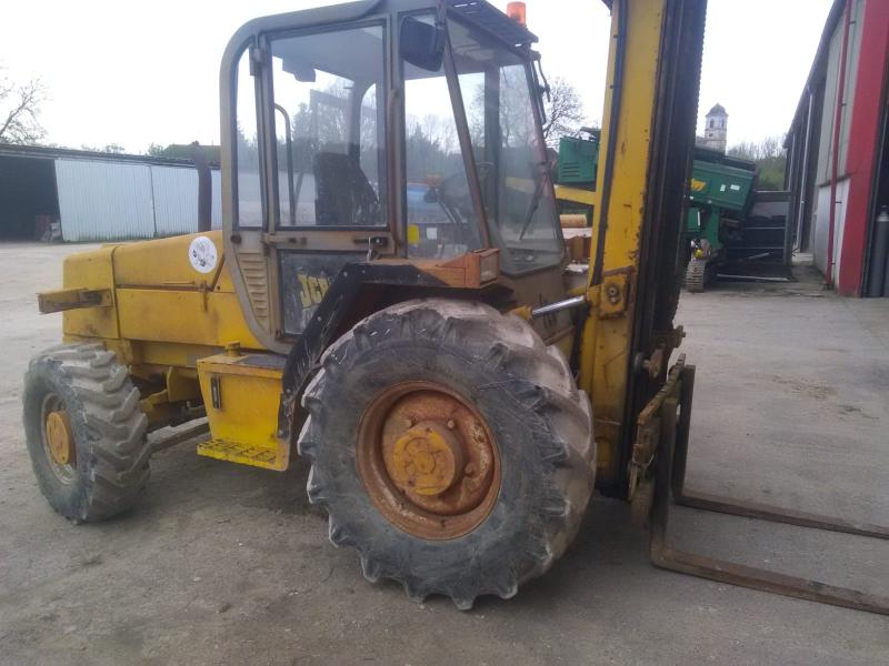 Ruw terrein heftruck JCB 930