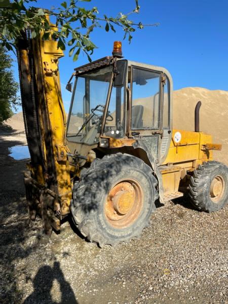 Ruw terrein heftruck JCB 930