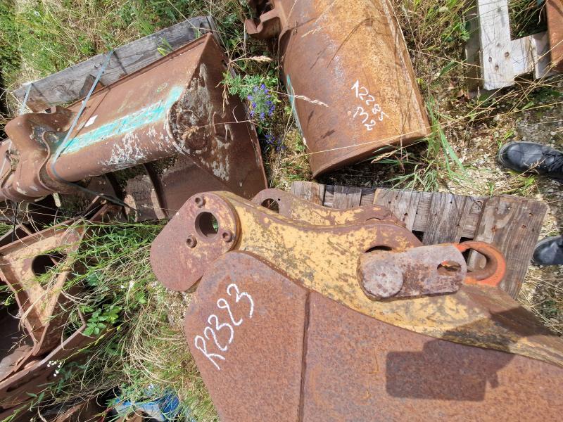 wyposażenie maszyn CASE 688
