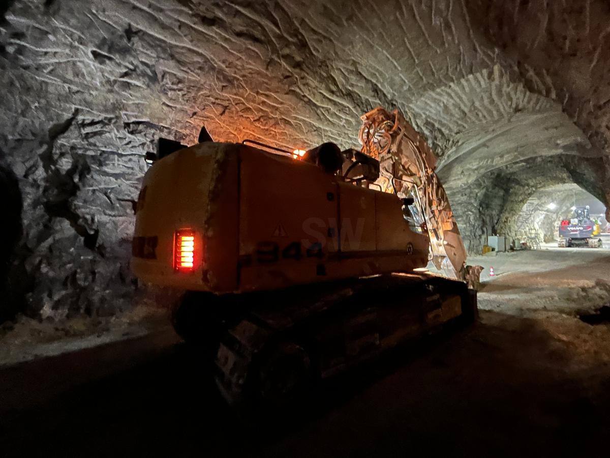 graafmachine Liebherr R944C Litronic TUNNEL