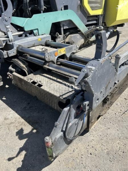 Travaux routiers AMMANN AFT 700-3