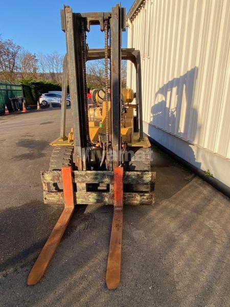 Carrelli elevatori CATERPILLAR V80E