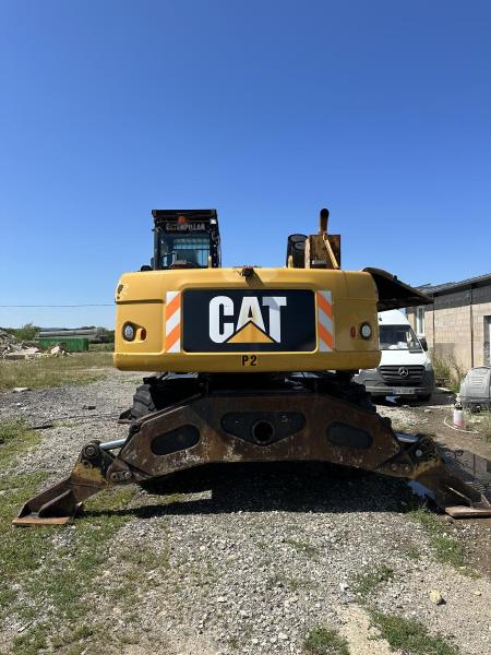 Escavadora Caterpillar M322D VAH