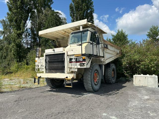 Dumper Caterpillar 771D