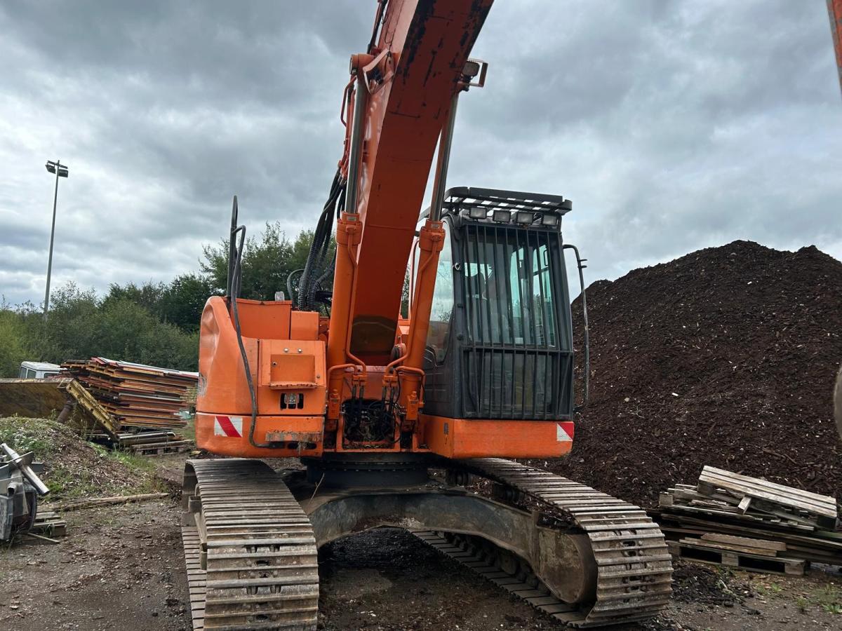 Pelle Doosan DX235LCR