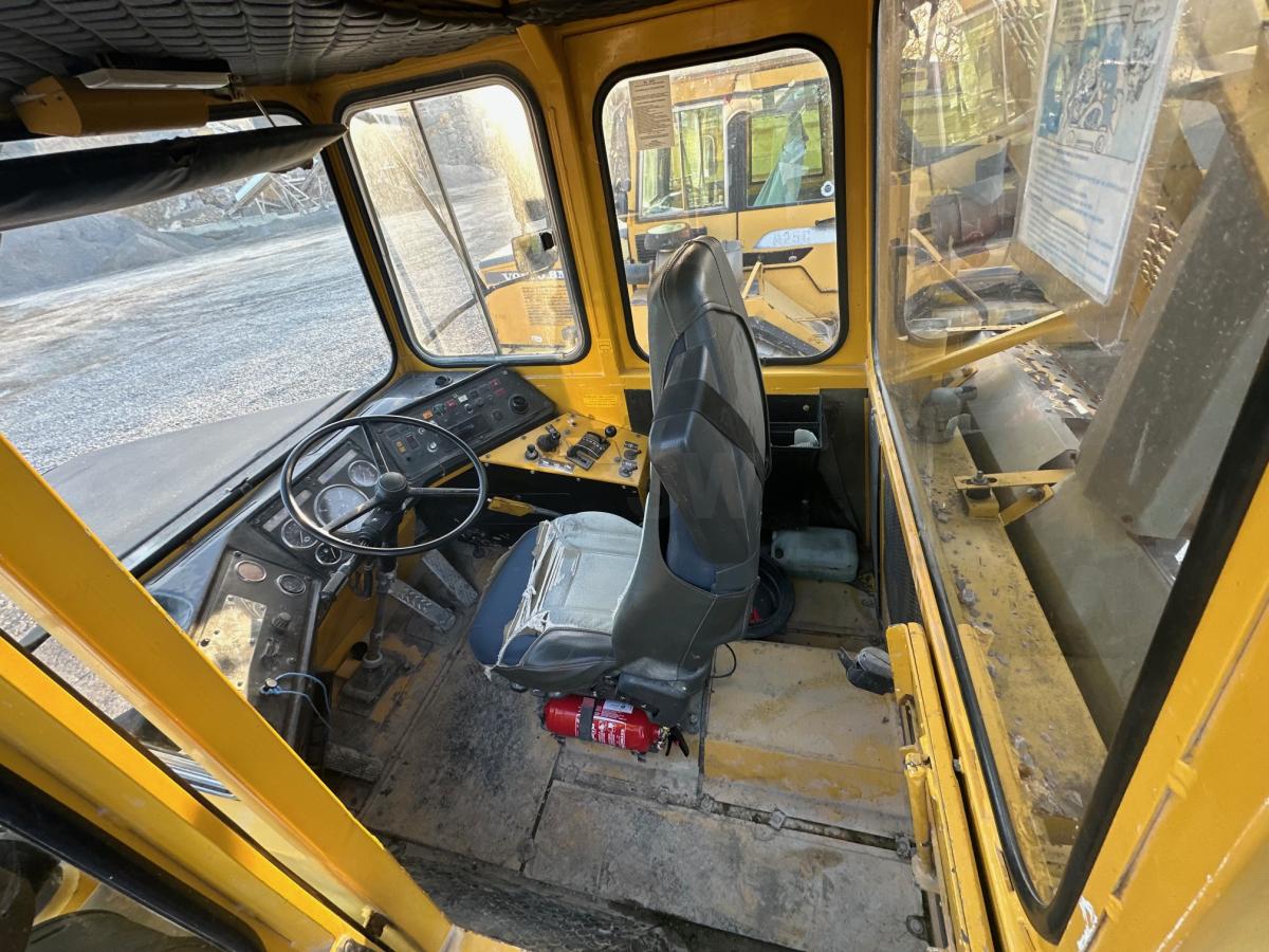 Tombereau Volvo A 25 C