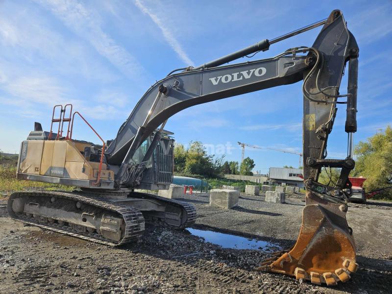 Volvo                 EC300EL