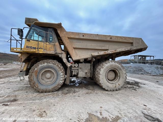 Photo Komatsu HD605-7  image 2/6