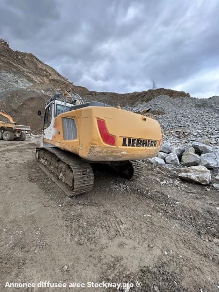 Liebherr R946 