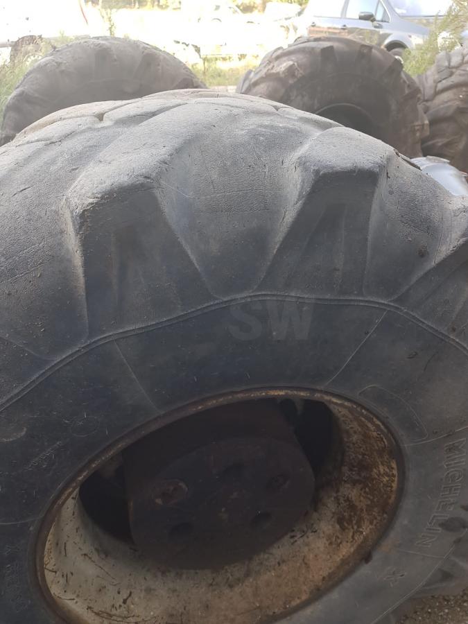 Części zamienne MICHELIN 18R19.5XF MICHELIN 18R19.5XF