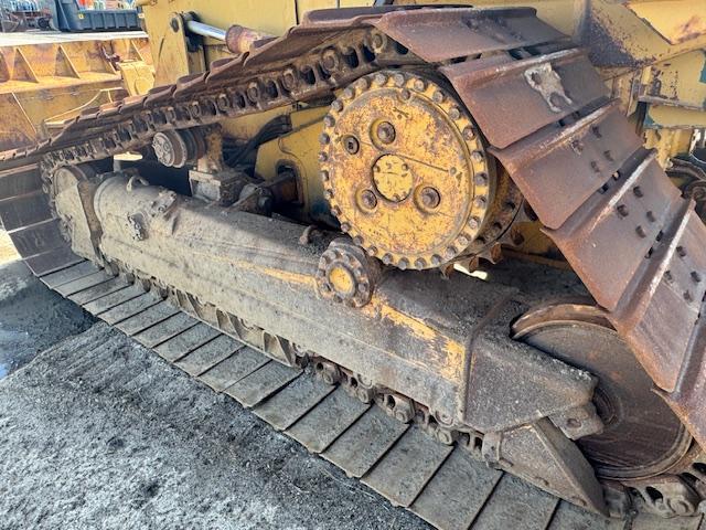 Bulldozer Caterpillar D6M LGP Bulldozer sur chenilles