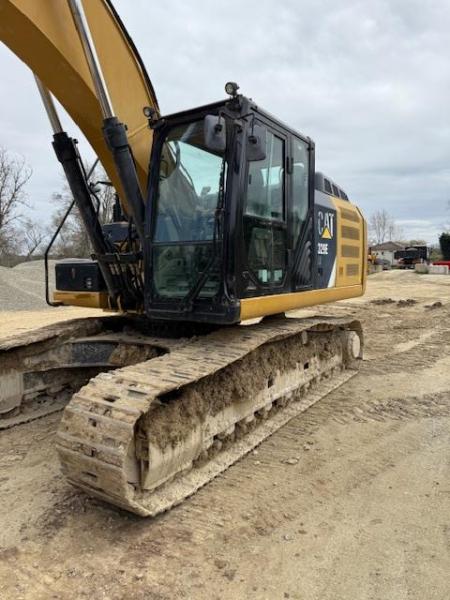 Pelle Caterpillar 329E Pelle sur chenilles